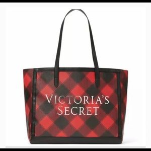 VICTORIA’S SECRET LIMITED EDITION 2021 CARRYALL RED & BLACK BUFFALO PLAID TOTE